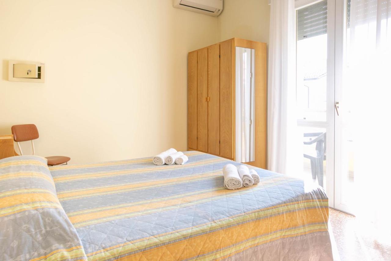 Hotel Ischia Ρίμινι Εξωτερικό φωτογραφία