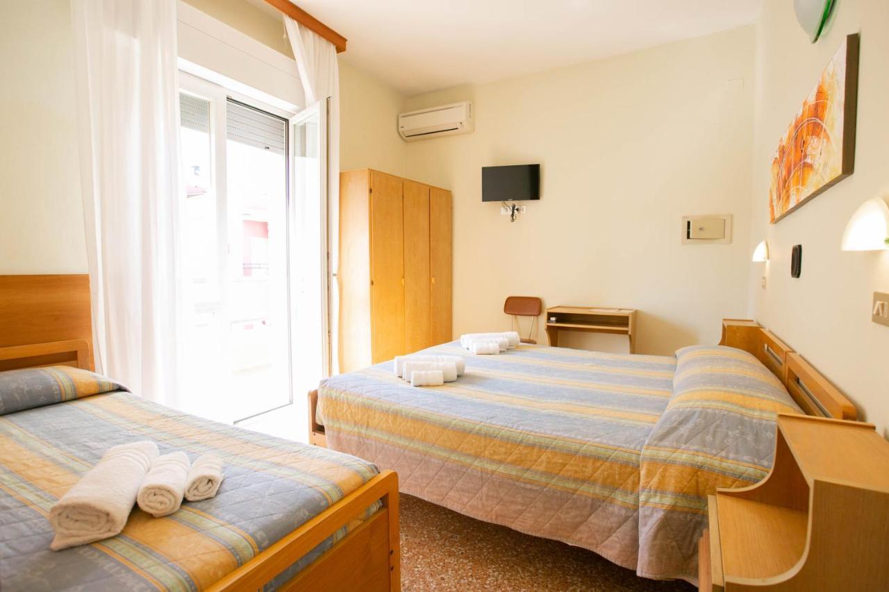 Hotel Ischia Ρίμινι Εξωτερικό φωτογραφία