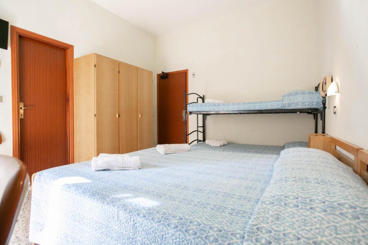 Hotel Ischia Ρίμινι Εξωτερικό φωτογραφία